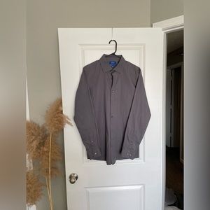 Men’s long sleeve button down shirt
